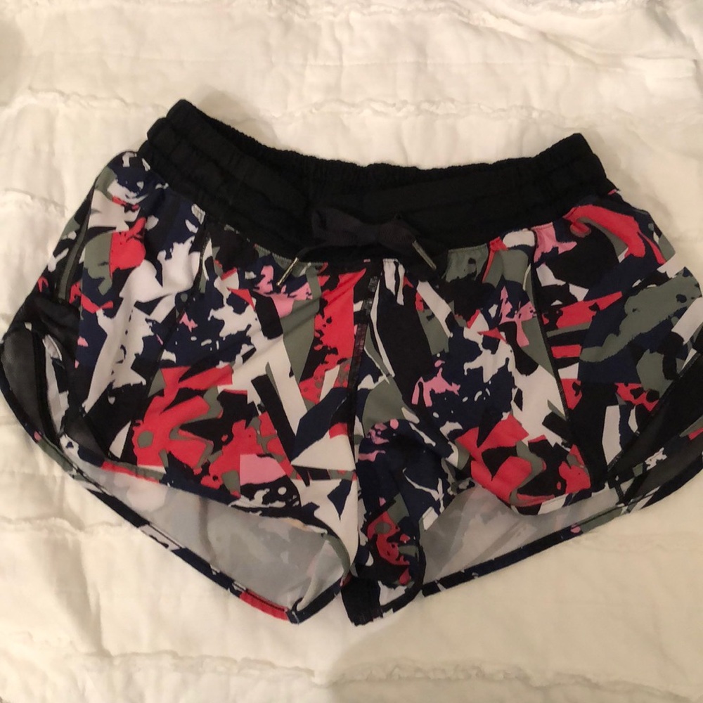 Lululemon short shorts!